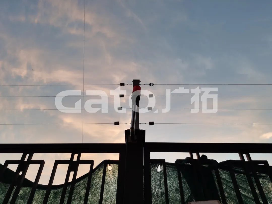 校園周界安防標(biāo)桿案例，鄭州一八國(guó)際學(xué)校(圖13)