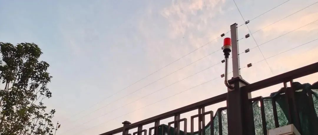 在海拔3700米高原裝電子圍欄是什么體驗(yàn)？ 打卡西藏第一條電氣化鐵路(圖26)